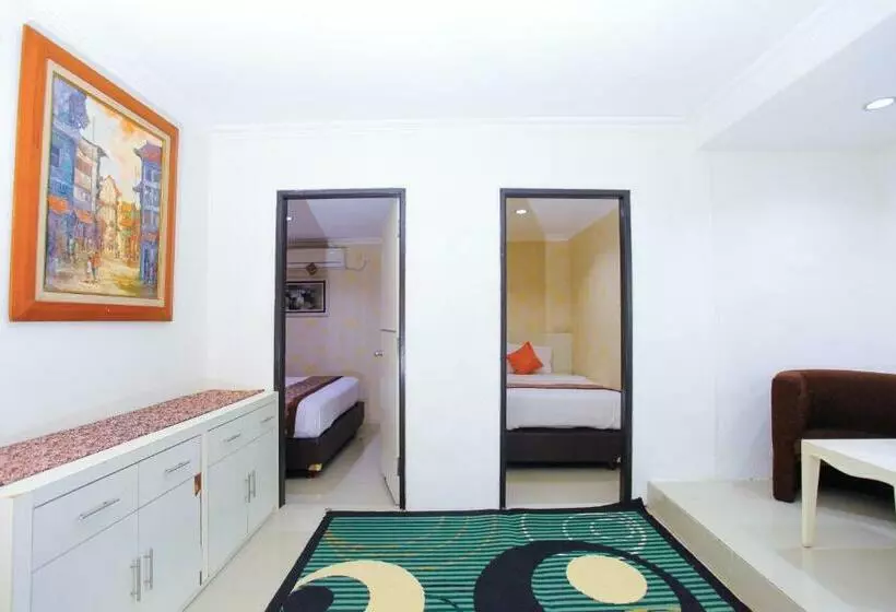 هتل The Djakarta Anandita Syariah