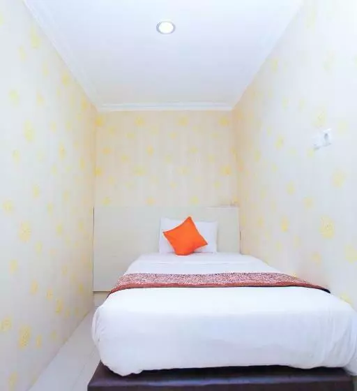 هتل The Djakarta Anandita Syariah