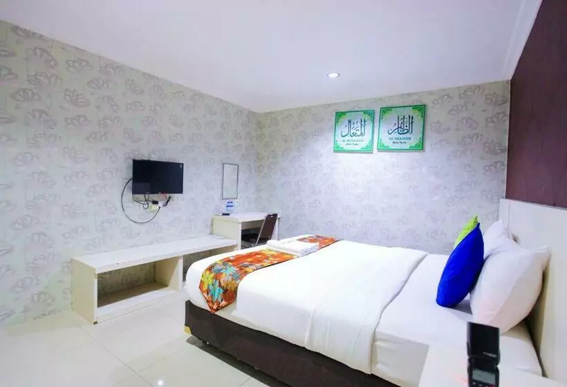 هتل The Djakarta Anandita Syariah