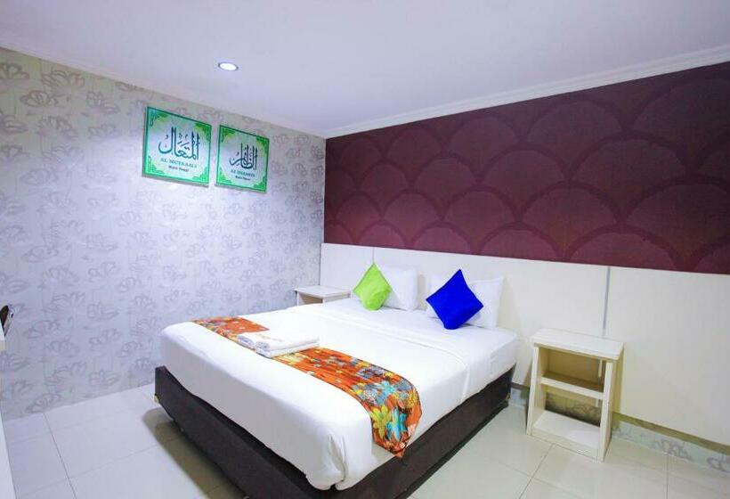 Отель The Djakarta Anandita Syariah