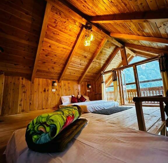 בית מלון כפרי The Forest Cabin Jibhi