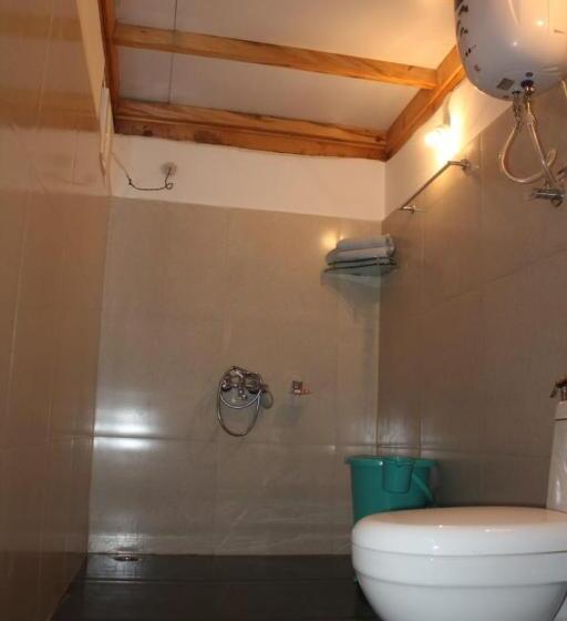 בית מלון כפרי The Forest Cabin Jibhi