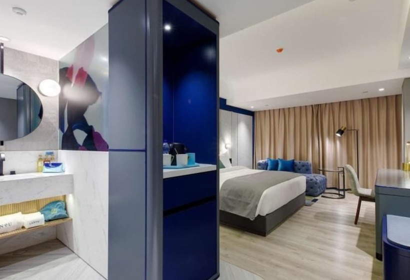 Otel Lanou International , Hong Kong Middle Road, May Fourth Square, Qingdao