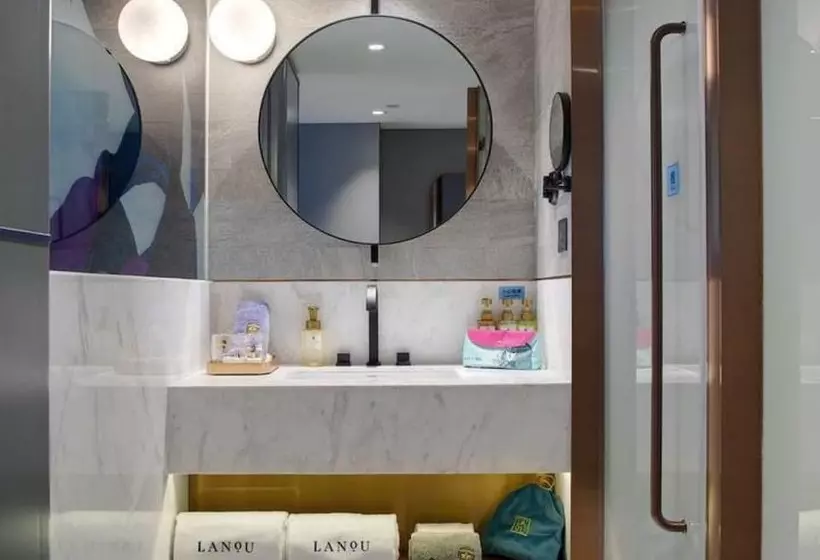 Hotell Lanou International , Hong Kong Middle Road, May Fourth Square, Qingdao