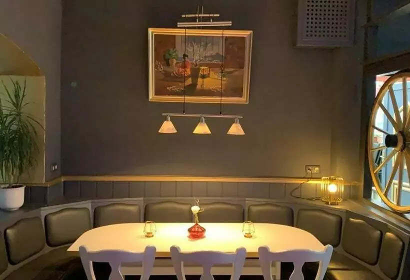 ホテル Taj Mahal Malchow