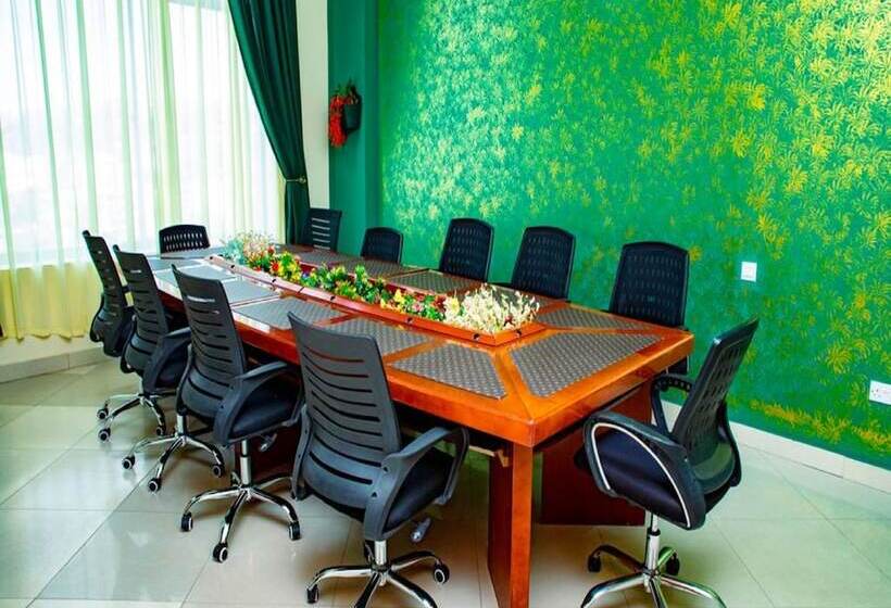 The Golden Pigeon Hotel And Spa