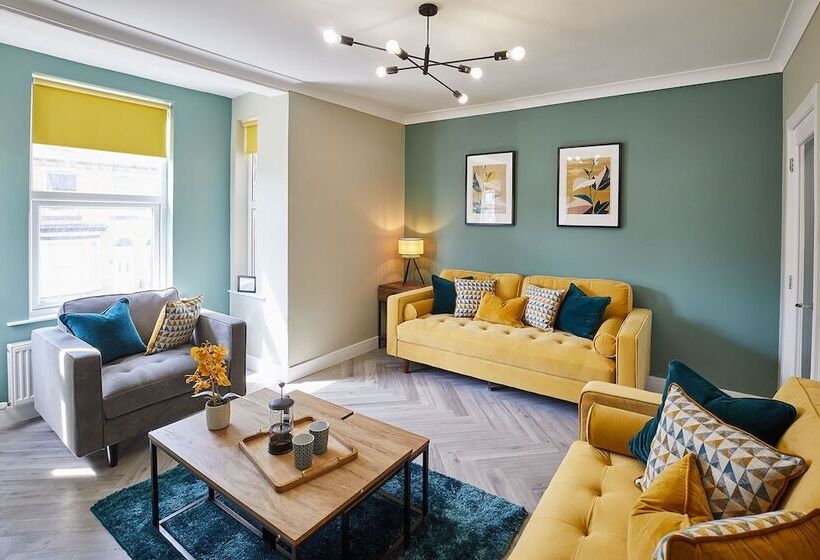 Host Stay Columbus View