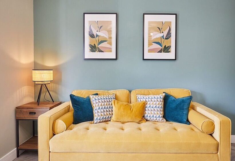 Host Stay Columbus View