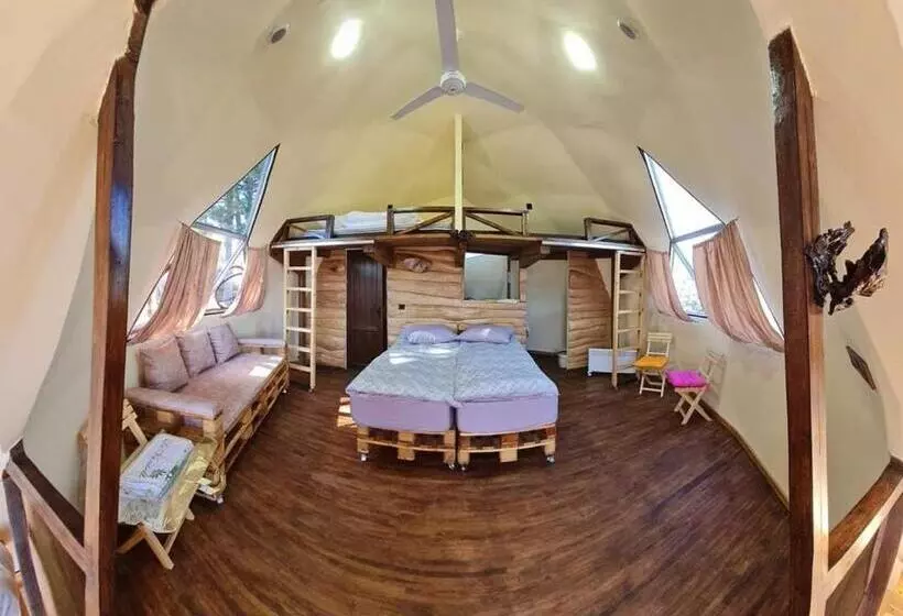ペンション Aprelategh ապրելատեղ
