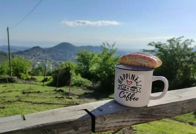 ペンション Aprelategh ապրելատեղ