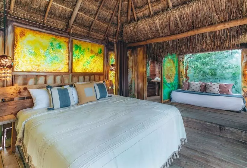 Hotelli Embajada Universal By La Eufemia Group