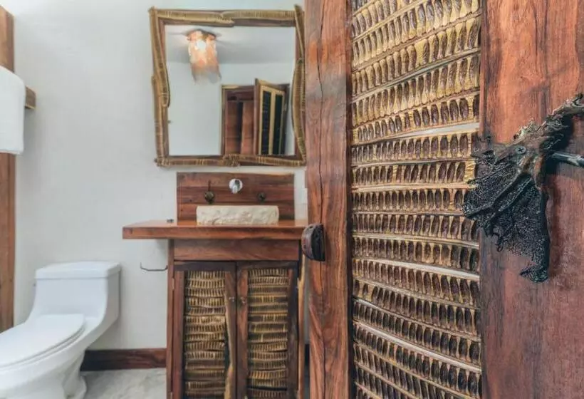 Hotelli Embajada Universal By La Eufemia Group