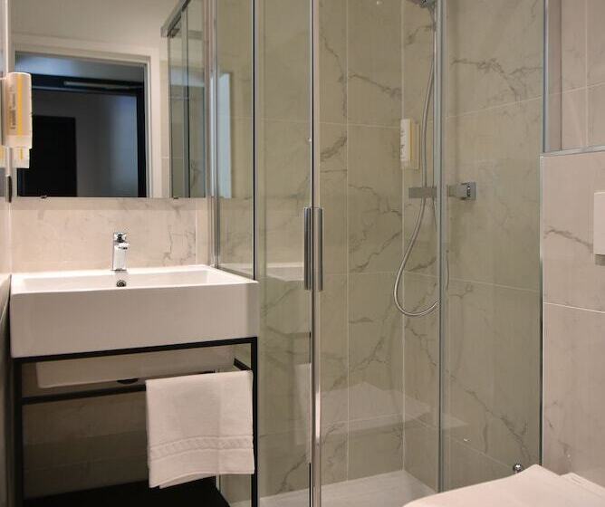 هتل Hôtel Continental