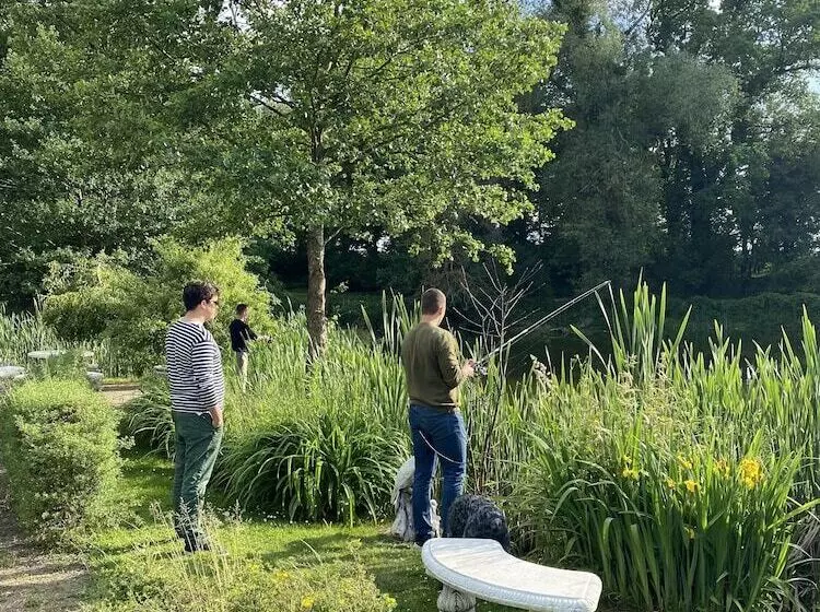 Hotelli Jagdschloss Lalendorf