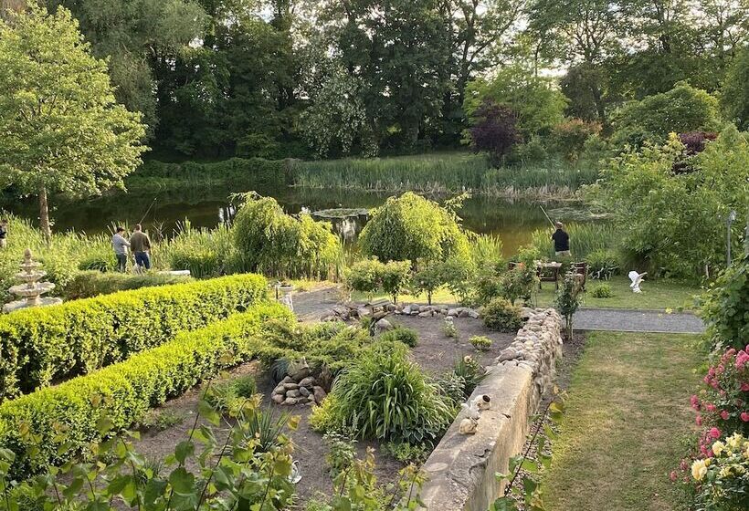 ホテル Jagdschloss Lalendorf