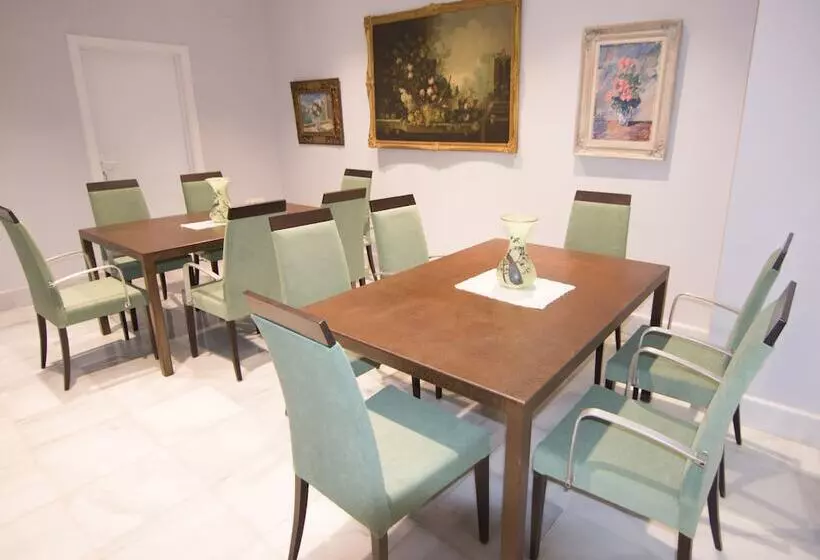 Hotelli Oleum   Parking Gratuito Reserva Previa