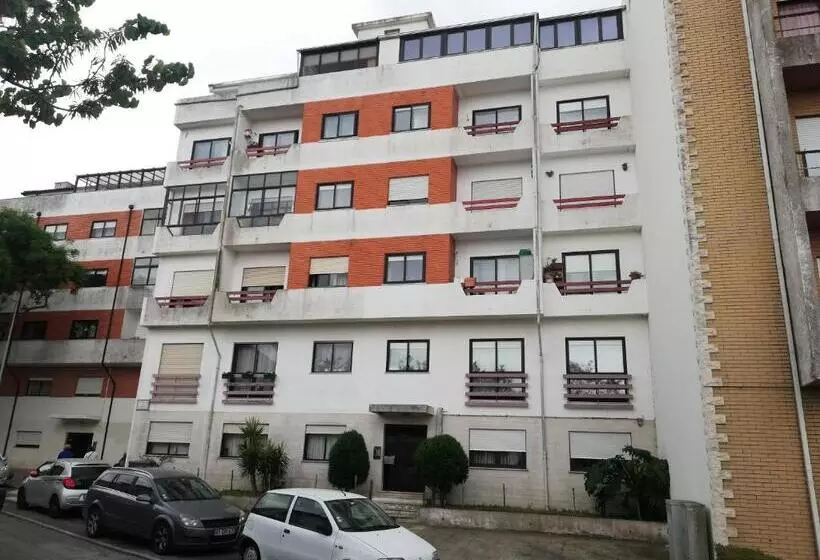 پانسیون Aveiro House