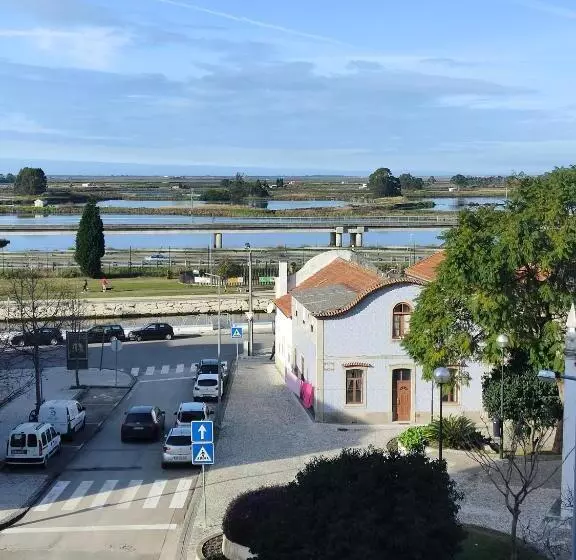 پانسیون Aveiro House