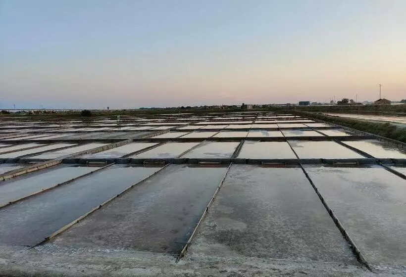 پانسیون Aveiro House