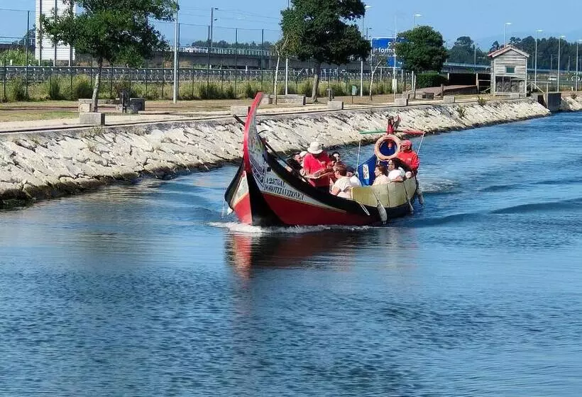 پانسیون Aveiro House