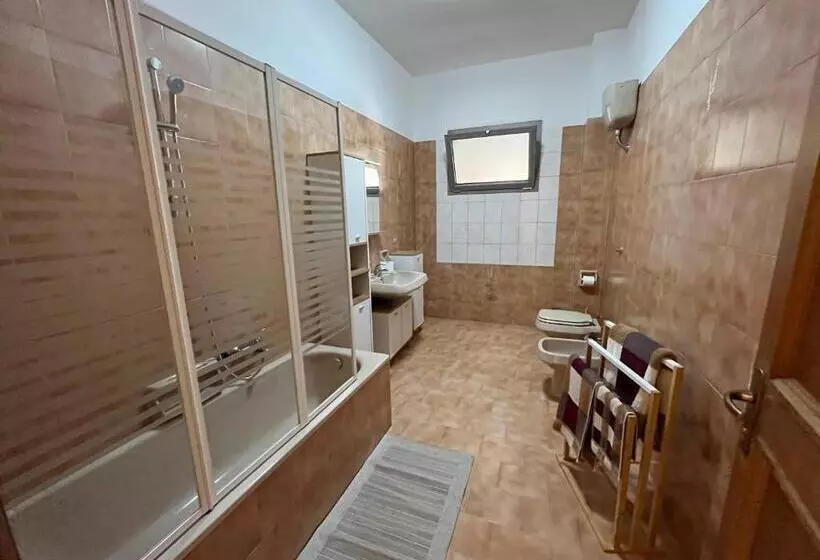 Majatalo Baboe Affittacamere Iun F1037