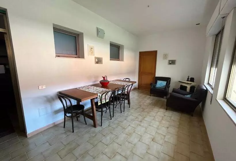 Majatalo Baboe Affittacamere Iun F1037