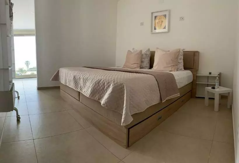 تختخواب و صبحانه Bellavista