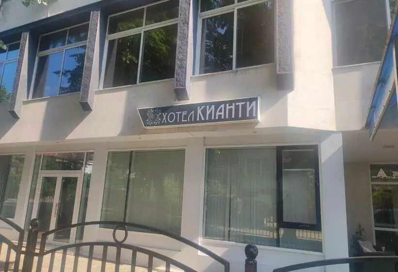 ホテル кианти