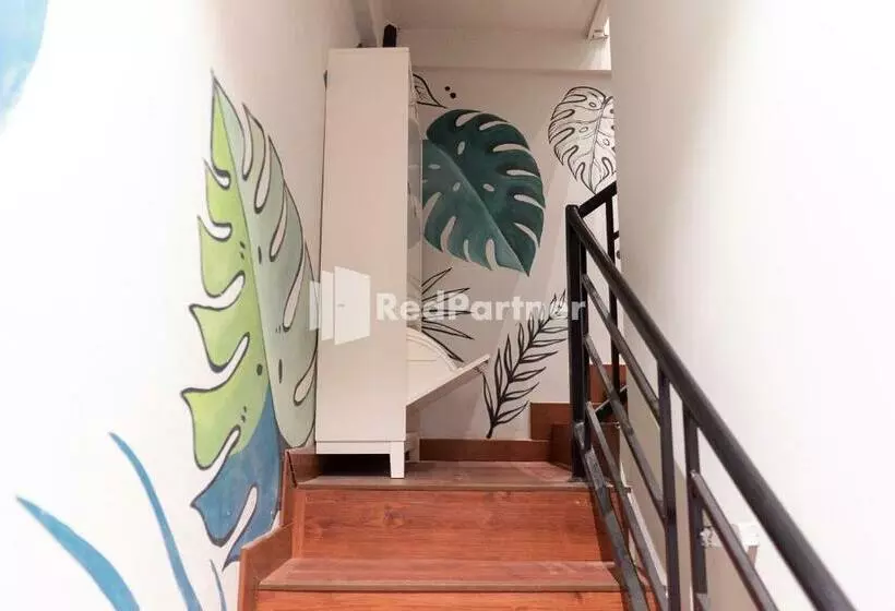 Hotelli Capsule Inn Antasari Mitra Reddoorz