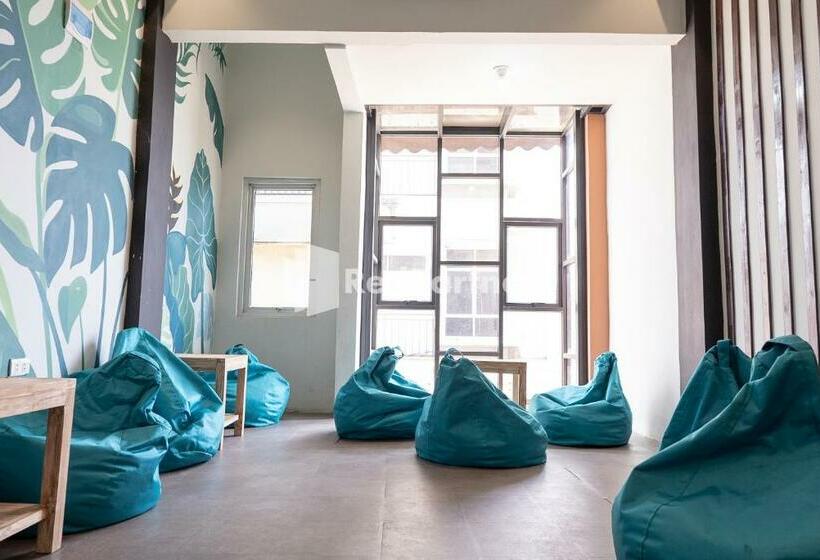 Otel Capsule Inn Antasari Mitra Reddoorz