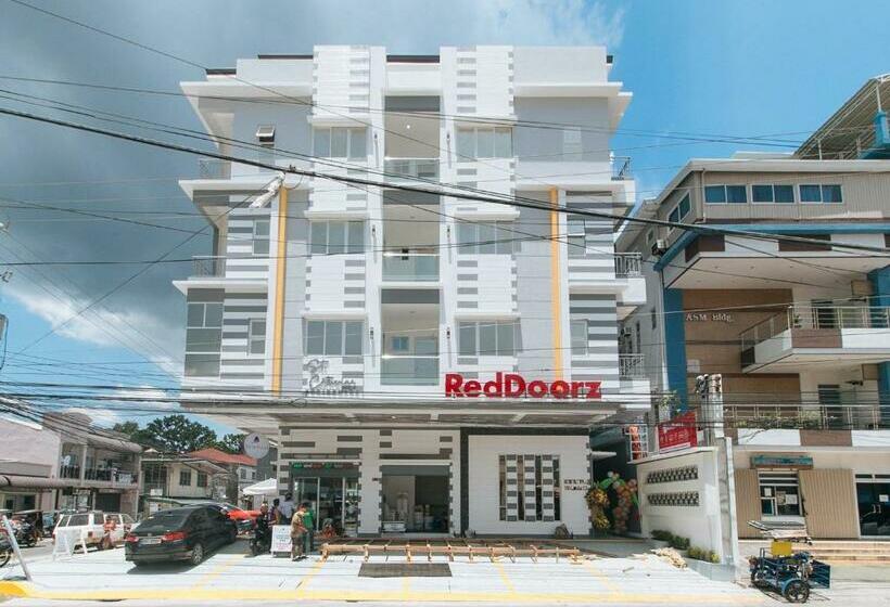 בית מלון כפרי Reddoorz @ St. Catherine Residences Olongapo City
