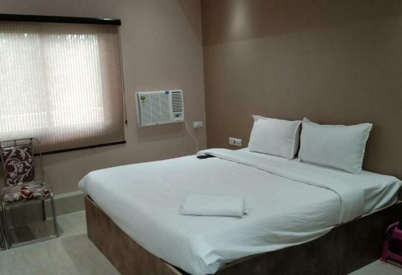 בית מלון כפרי Sukhdham