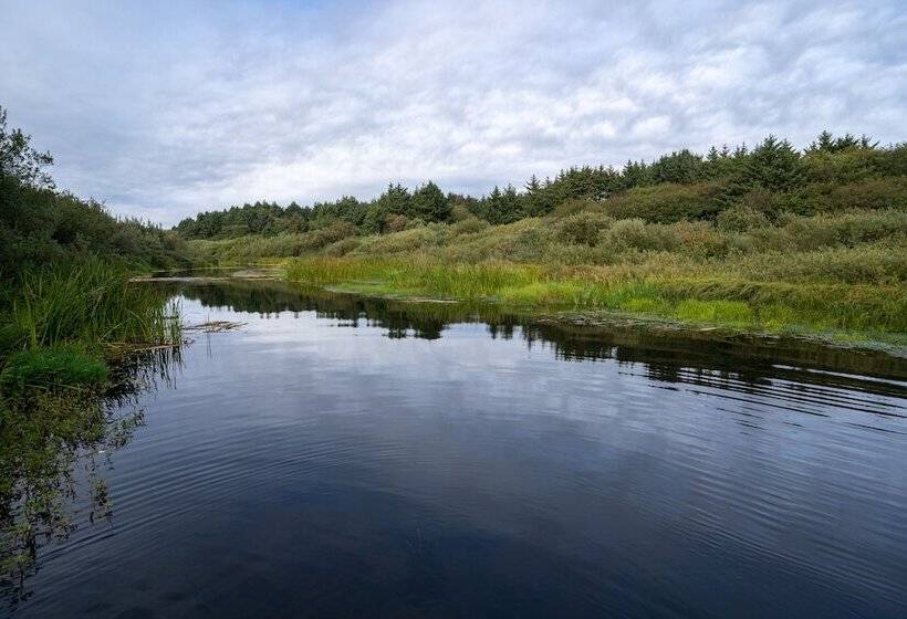 ホテル Surfcrest Resort