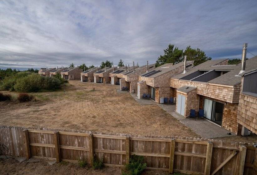 ホテル Surfcrest Resort