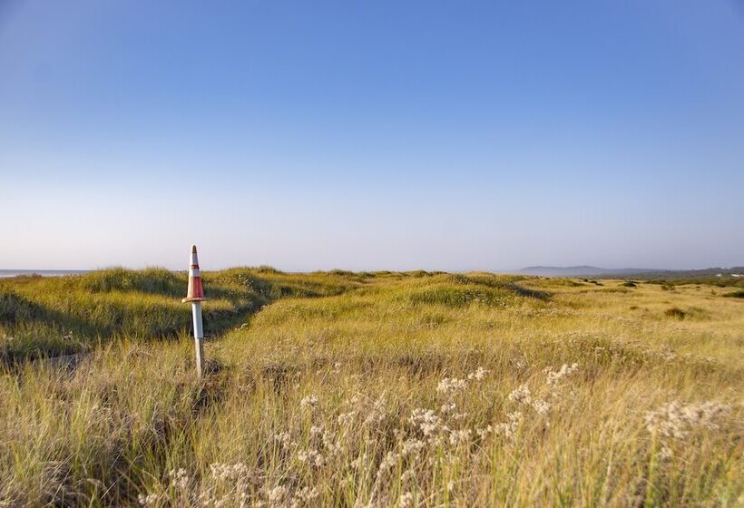 ホテル Surfcrest Resort