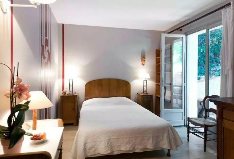 Majatalo Le Cèdre Bleu