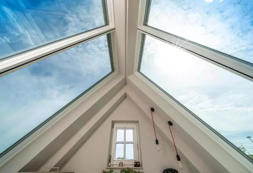 Hotelli Deluxe Trafo Haus
