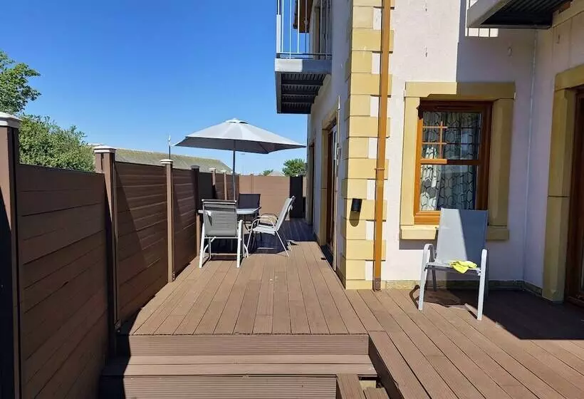 Majatalo St Martins House Apartments