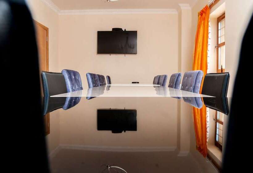 펜션 St Martins House Apartments