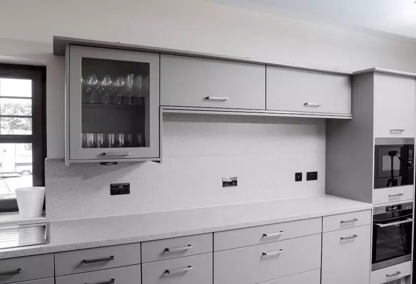 Majatalo St Martins House Apartments