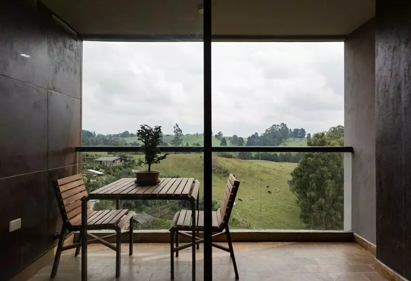 Apartasuite A 3 Min Del Aeropuerto Jmc