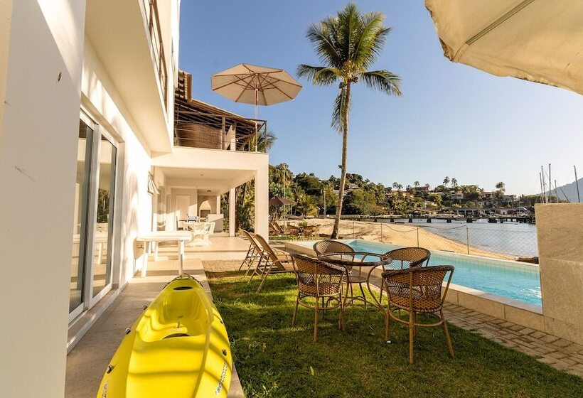 تختخواب و صبحانه Rede Reserva Costa Beach