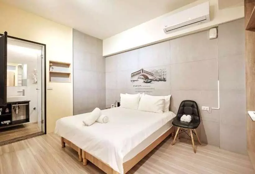 پانسیون Little Happy Hostel