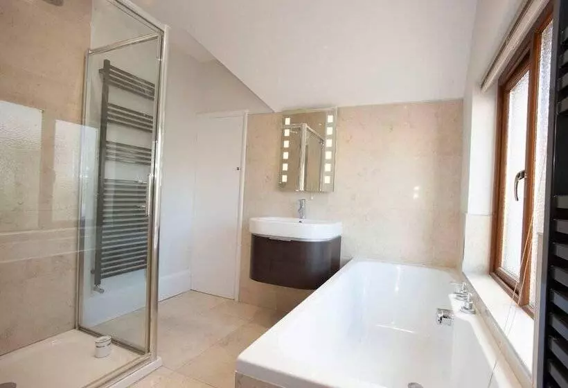 The Old Mount Manor   Causeway Coast