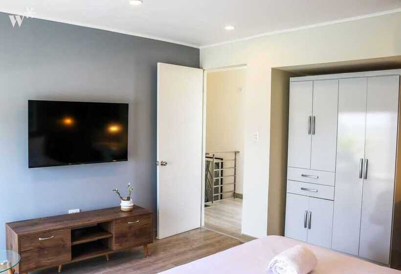 Black By Wynwood House