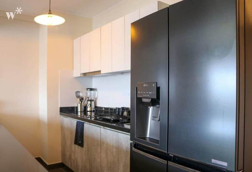 Black By Wynwood House