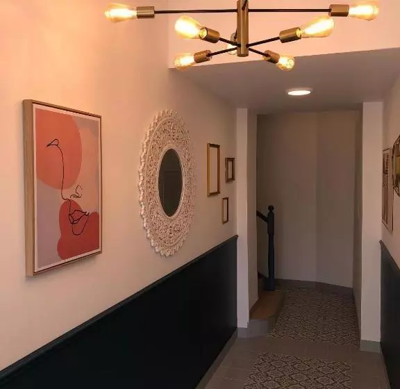 Sainte Cécile 6 / Studio Elégant Et Central