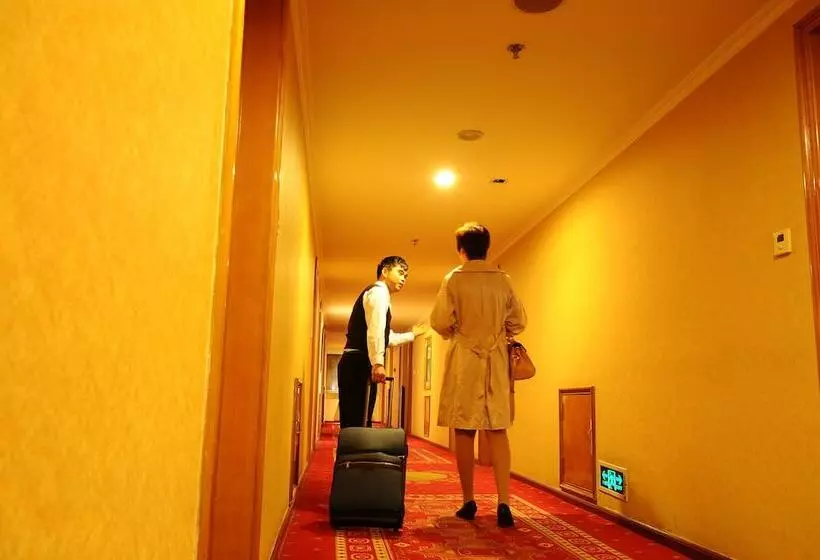 هتل Chengdu Taiji Business