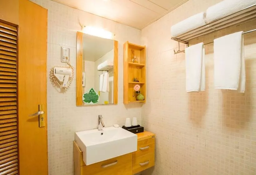 هتل Chengdu Taiji Business