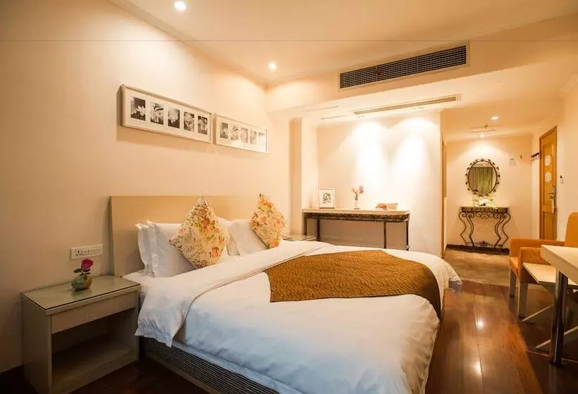 هتل Chengdu Taiji Business